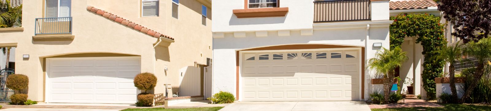 Professional garage doors in Coon Rapids MN homes with white modern design